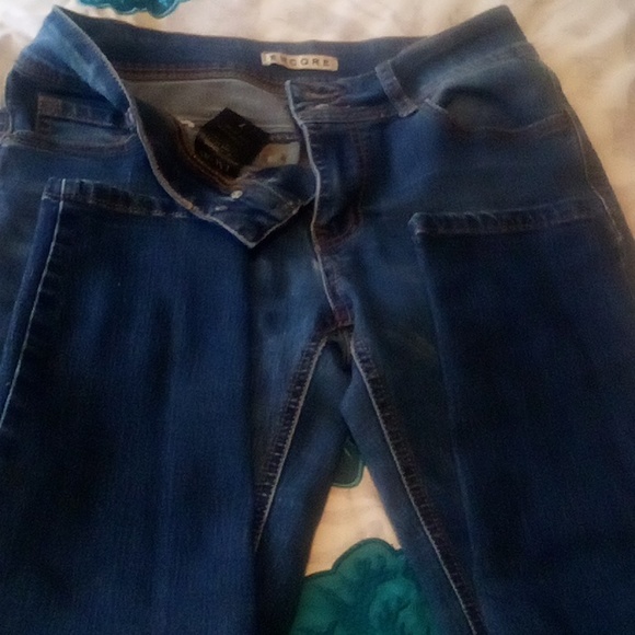 Jeans - Picture 2 of 2